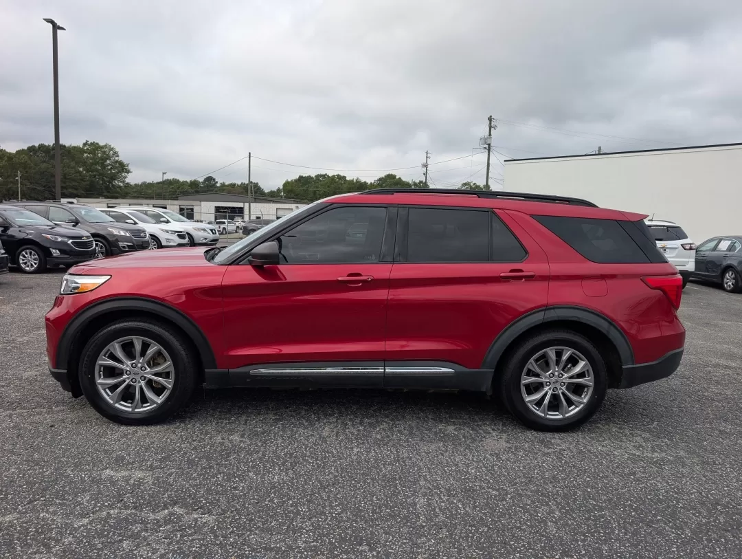 2020 Ford Explorer XLT (1FMSK7DH1LG) with an Other engine, located at 3959 U.S. 80 W, Phenix City, AL, 36870, (334) 297-4885, 32.469296, -85.135185 - **Discover Adventure with the 2020 Ford Explorer XLT at Gils Auto in Phenix City, AL!**<br /> <br /> Are you ready to elevate your family adventures and weekend getaways? The 2020 Ford Explorer XLT, a standout SUV, is designed for those who crave versatility and comfort on the road. Whether you're n - Photo#7