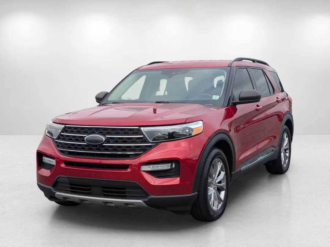 2020 Ford Explorer XLT (1FMSK7DH1LG) with an Other engine, located at 3959 U.S. 80 W, Phenix City, AL, 36870, (334) 297-4885, 32.469296, -85.135185 - **Discover Adventure with the 2020 Ford Explorer XLT at Gils Auto in Phenix City, AL!**<br /> <br /> Are you ready to elevate your family adventures and weekend getaways? The 2020 Ford Explorer XLT, a standout SUV, is designed for those who crave versatility and comfort on the road. Whether you're n - Photo#1