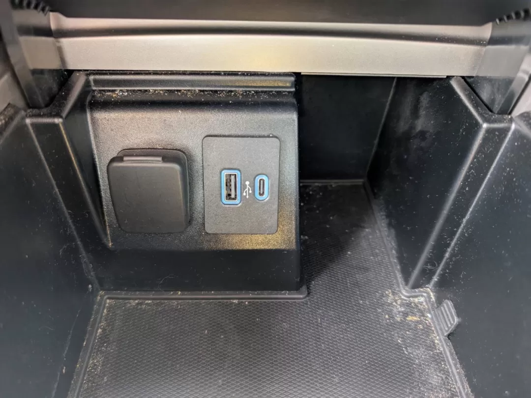 2020 Ford Explorer XLT (1FMSK7DH1LG) with an Other engine, located at 3959 U.S. 80 W, Phenix City, AL, 36870, (334) 297-4885, 32.469296, -85.135185 - **Discover Adventure with the 2020 Ford Explorer XLT at Gils Auto in Phenix City, AL!**<br /> <br /> Are you ready to elevate your family adventures and weekend getaways? The 2020 Ford Explorer XLT, a standout SUV, is designed for those who crave versatility and comfort on the road. Whether you're n - Photo#14