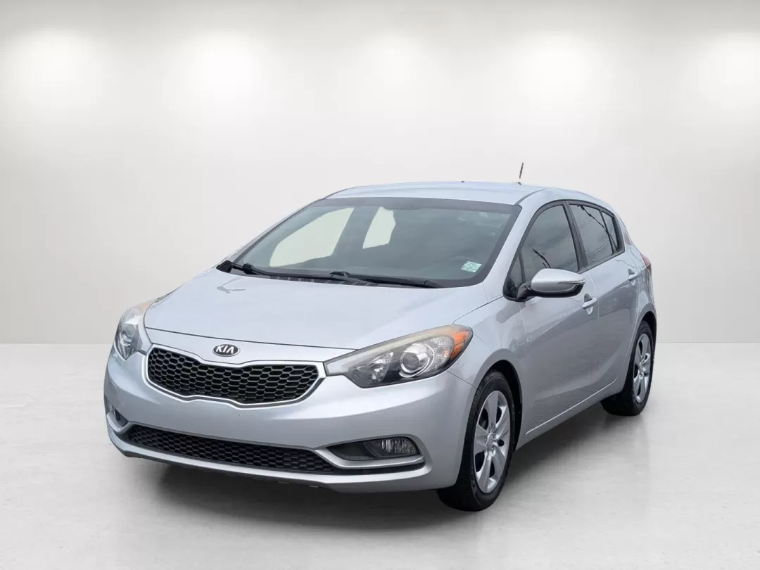 2016 /Black Kia Forte 5-Door LX (KNAFK5A80G5) with an Other engine, located at 3959 U.S. 80 W, Phenix City, AL, 36870, (334) 297-4885, 32.469296, -85.135185 - Are you ready to elevate your daily drives and discover a vehicle that perfectly balances style, comfort, and practicality? Look no further than this 2016 Kia Forte 5-Door LX, a fantastic choice for budget-conscious buyers and those seeking reliable transportation. With its sleek Silky Silver exteri - Photo#1