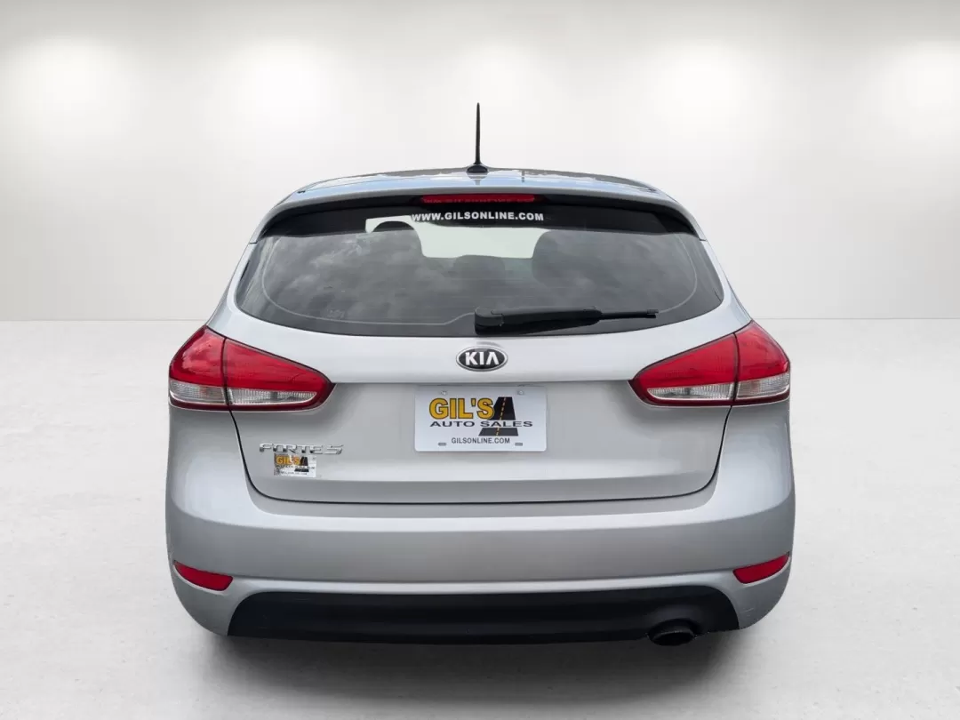 2016 /Black Kia Forte 5-Door LX (KNAFK5A80G5) with an Other engine, located at 3959 U.S. 80 W, Phenix City, AL, 36870, (334) 297-4885, 32.469296, -85.135185 - Are you ready to elevate your daily drives and discover a vehicle that perfectly balances style, comfort, and practicality? Look no further than this 2016 Kia Forte 5-Door LX, a fantastic choice for budget-conscious buyers and those seeking reliable transportation. With its sleek Silky Silver exteri - Photo#6