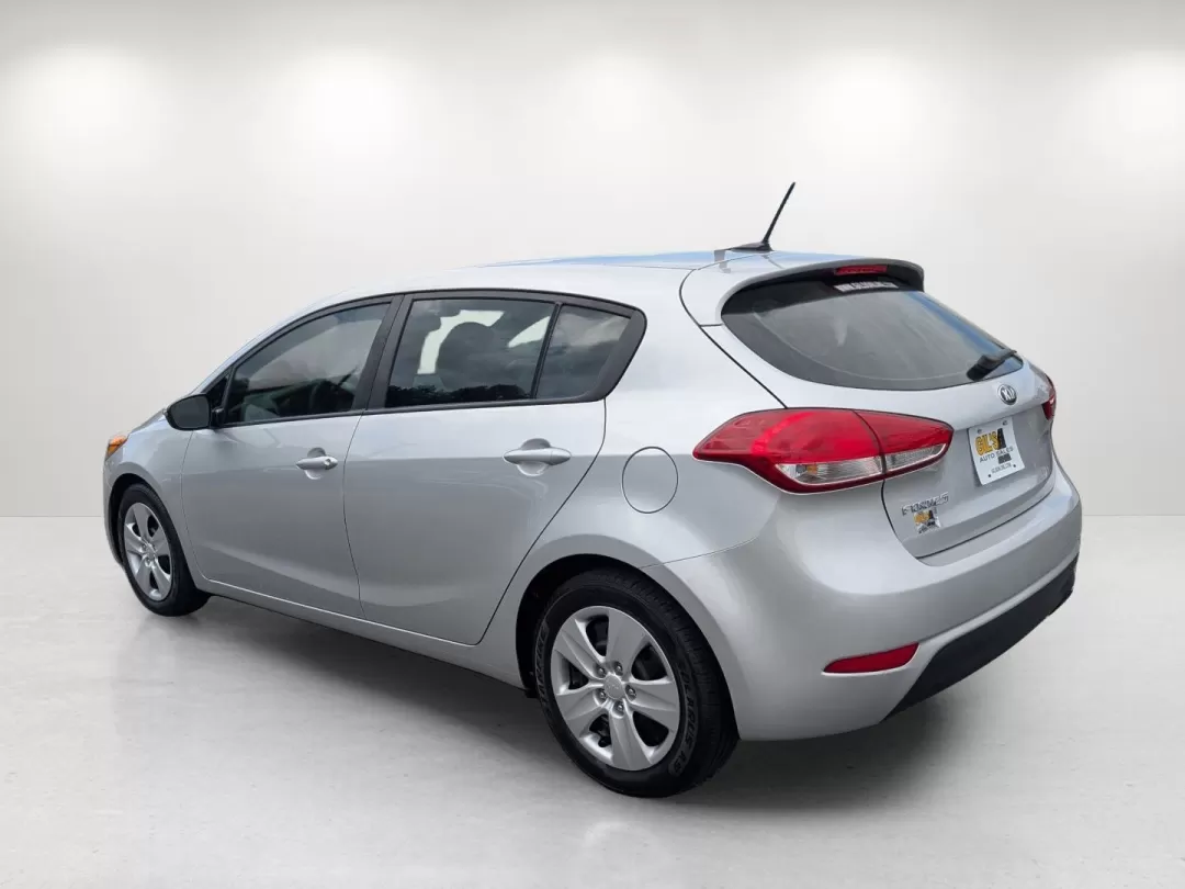 2016 /Black Kia Forte 5-Door LX (KNAFK5A80G5) with an Other engine, located at 3959 U.S. 80 W, Phenix City, AL, 36870, (334) 297-4885, 32.469296, -85.135185 - Are you ready to elevate your daily drives and discover a vehicle that perfectly balances style, comfort, and practicality? Look no further than this 2016 Kia Forte 5-Door LX, a fantastic choice for budget-conscious buyers and those seeking reliable transportation. With its sleek Silky Silver exteri - Photo#7