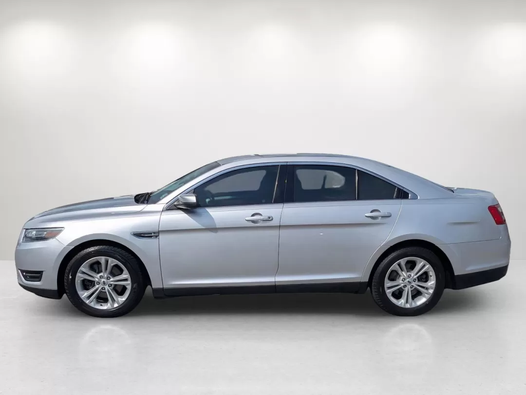 2017 Ford Taurus SEL (1FAHP2E82HG) with an Other engine, located at 3959 U.S. 80 W, Phenix City, AL, 36870, (334) 297-4885, 32.469296, -85.135185 - Are you on the hunt for a reliable sedan that suits your everyday needs without breaking the bank? Look no further! At Gils Auto, located in the heart of Phenix City, AL, we proudly present this exceptional 2017 Ford Taurus SEL, the perfect car for budget-conscious buyers and families on the go. Thi - Photo#8