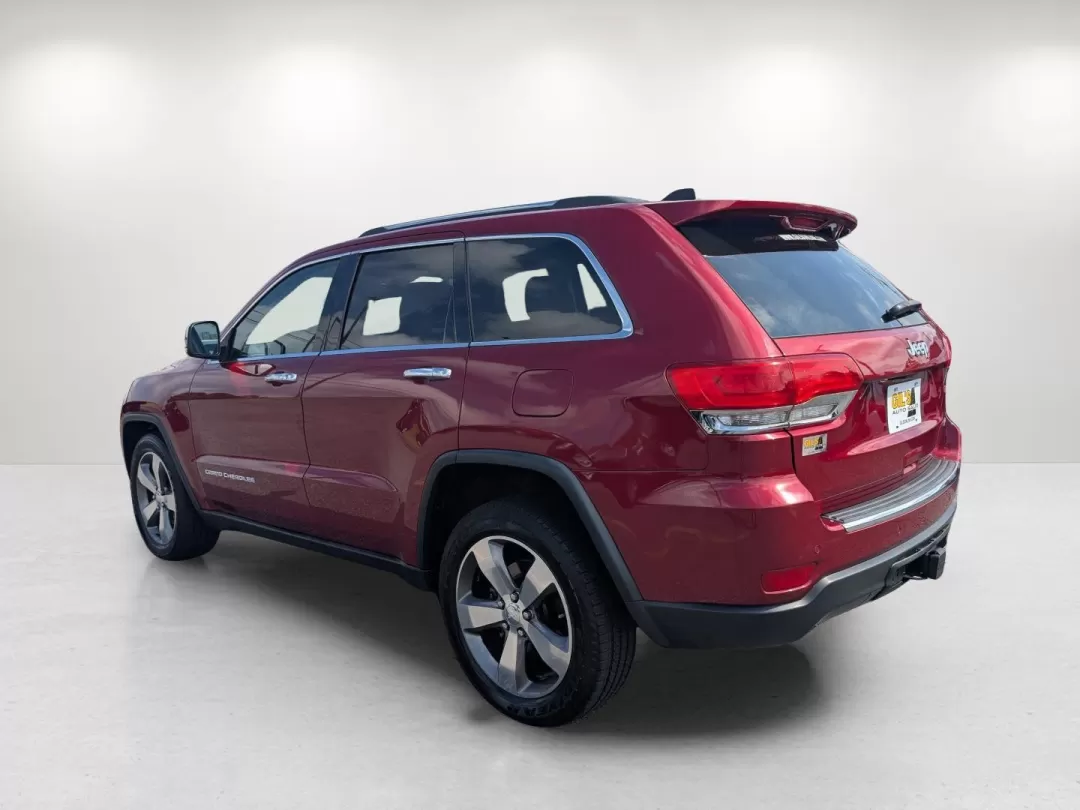 2015 /Lt Frost Beige/Black Jeep Grand Cherokee Limited (1C4RJEBG6FC) with an Other engine, located at 3959 U.S. 80 W, Phenix City, AL, 36870, (334) 297-4885, 32.469296, -85.135185 - Experience life's adventures with the 2015 Jeep Grand Cherokee Limited, available now at Gils Auto in Phenix City, AL. This sport utility vehicle is designed for those who seek freedom on the open road without compromising on comfort or style. Whether you're planning a weekend getaway or need a reli - Photo#7