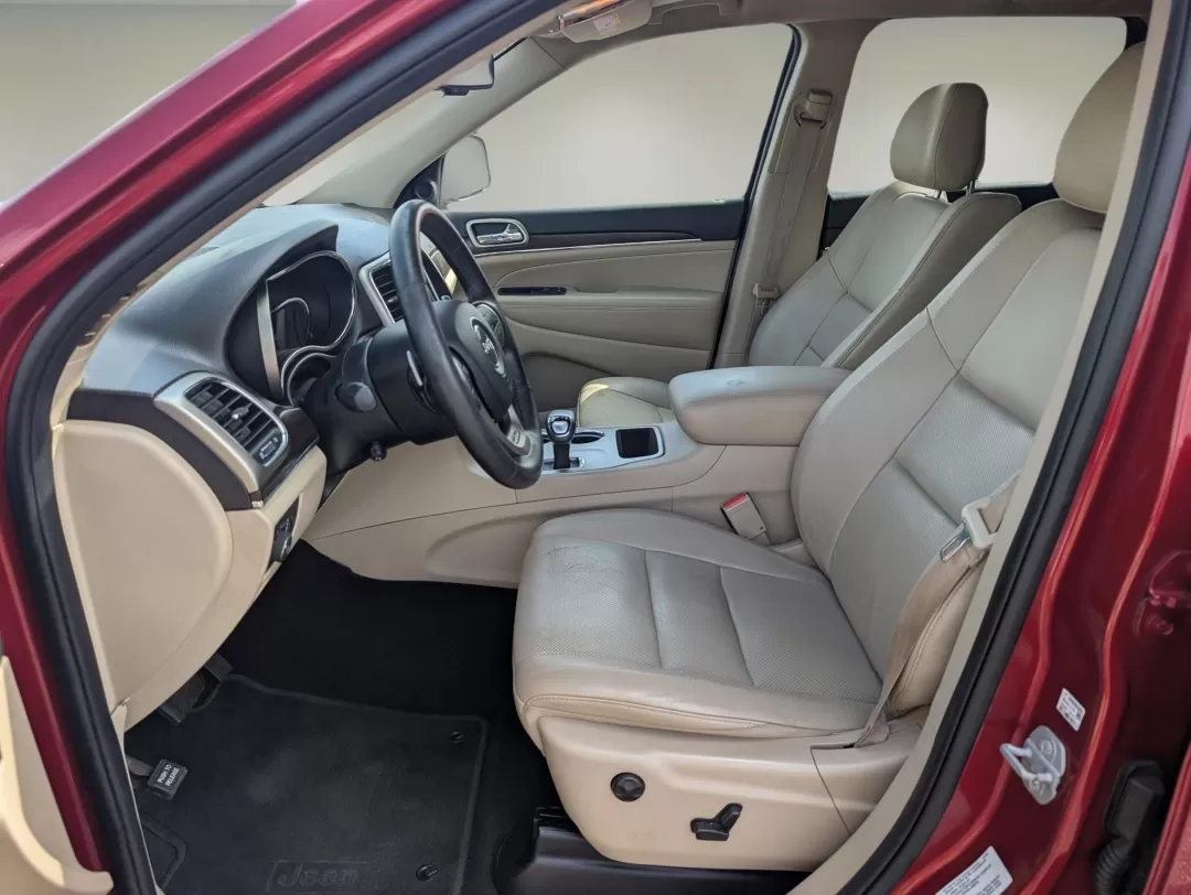 2015 /Lt Frost Beige/Black Jeep Grand Cherokee Limited (1C4RJEBG6FC) with an Other engine, located at 3959 U.S. 80 W, Phenix City, AL, 36870, (334) 297-4885, 32.469296, -85.135185 - Experience life's adventures with the 2015 Jeep Grand Cherokee Limited, available now at Gils Auto in Phenix City, AL. This sport utility vehicle is designed for those who seek freedom on the open road without compromising on comfort or style. Whether you're planning a weekend getaway or need a reli - Photo#10