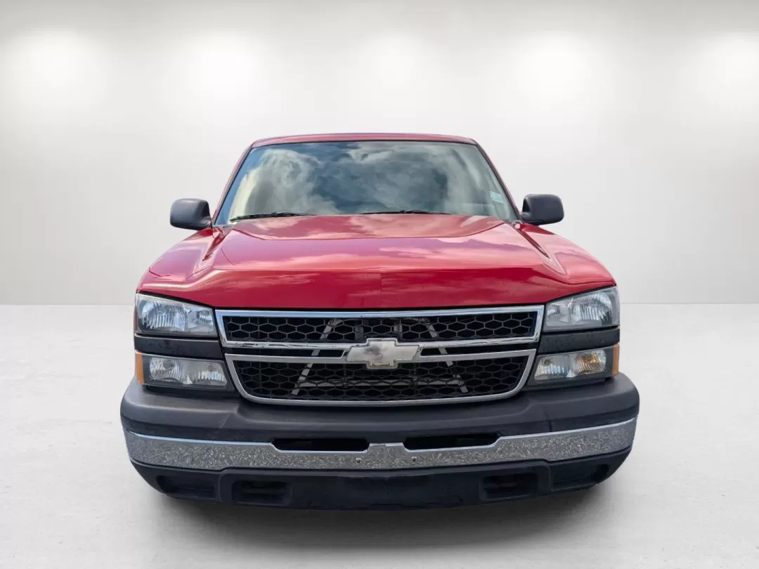 2006 /Dark Charcoal Chevrolet Silverado 1500 LS (1GCEC19Z06Z) with an Other engine, located at 3959 U.S. 80 W, Phenix City, AL, 36870, (334) 297-4885, 32.469296, -85.135185 - **Unleash Your Adventurous Spirit with the 2006 Chevrolet Silverado 1500!** <br /> <br /> Life is an adventure waiting to unfold, and the 2006 Chevrolet Silverado 1500 makes every journey a memorable one. Whether you're a growing family looking for reliable transportation, a weekend warrior ready fo - Photo#2