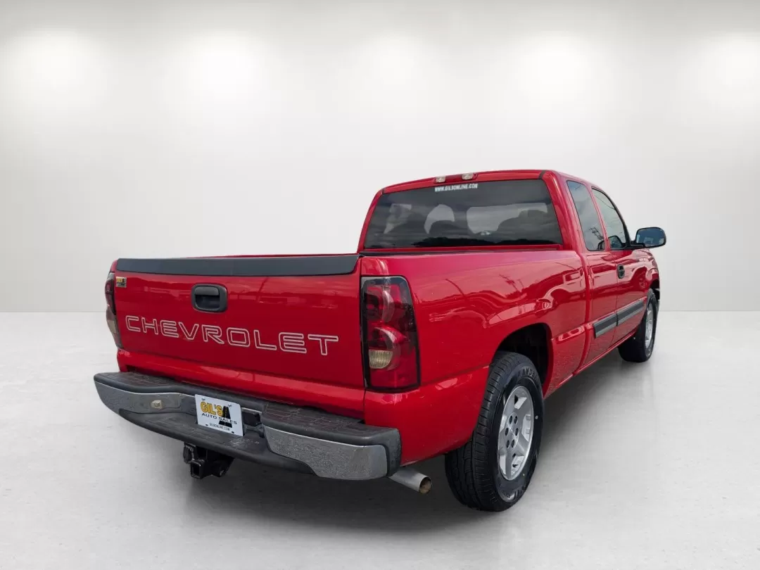 2006 /Dark Charcoal Chevrolet Silverado 1500 LS (1GCEC19Z06Z) with an Other engine, located at 3959 U.S. 80 W, Phenix City, AL, 36870, (334) 297-4885, 32.469296, -85.135185 - **Unleash Your Adventurous Spirit with the 2006 Chevrolet Silverado 1500!** <br /> <br /> Life is an adventure waiting to unfold, and the 2006 Chevrolet Silverado 1500 makes every journey a memorable one. Whether you're a growing family looking for reliable transportation, a weekend warrior ready fo - Photo#5