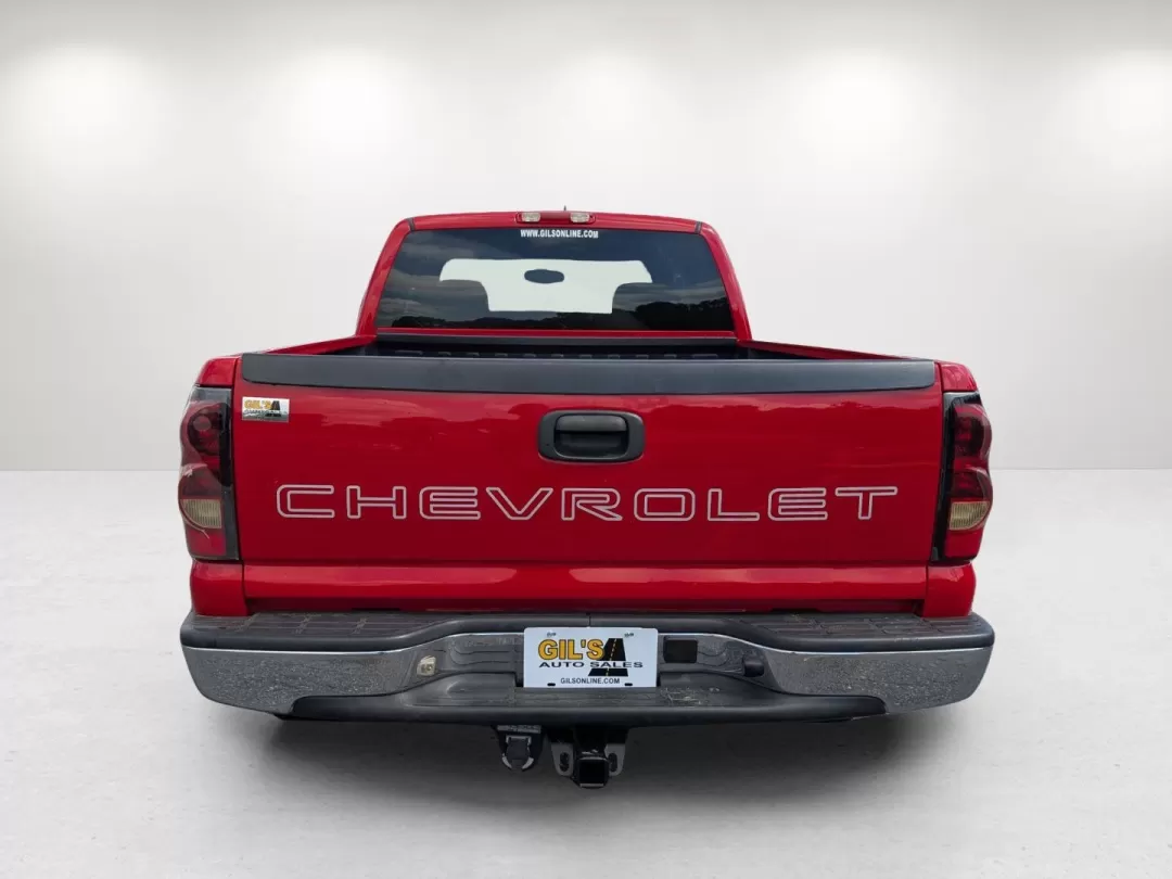 2006 /Dark Charcoal Chevrolet Silverado 1500 LS (1GCEC19Z06Z) with an Other engine, located at 3959 U.S. 80 W, Phenix City, AL, 36870, (334) 297-4885, 32.469296, -85.135185 - **Unleash Your Adventurous Spirit with the 2006 Chevrolet Silverado 1500!** <br /> <br /> Life is an adventure waiting to unfold, and the 2006 Chevrolet Silverado 1500 makes every journey a memorable one. Whether you're a growing family looking for reliable transportation, a weekend warrior ready fo - Photo#6