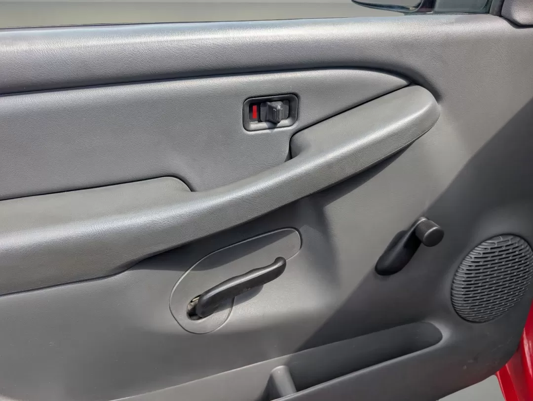 2006 /Dark Charcoal Chevrolet Silverado 1500 LS (1GCEC19Z06Z) with an Other engine, located at 3959 U.S. 80 W, Phenix City, AL, 36870, (334) 297-4885, 32.469296, -85.135185 - **Unleash Your Adventurous Spirit with the 2006 Chevrolet Silverado 1500!** <br /> <br /> Life is an adventure waiting to unfold, and the 2006 Chevrolet Silverado 1500 makes every journey a memorable one. Whether you're a growing family looking for reliable transportation, a weekend warrior ready fo - Photo#9