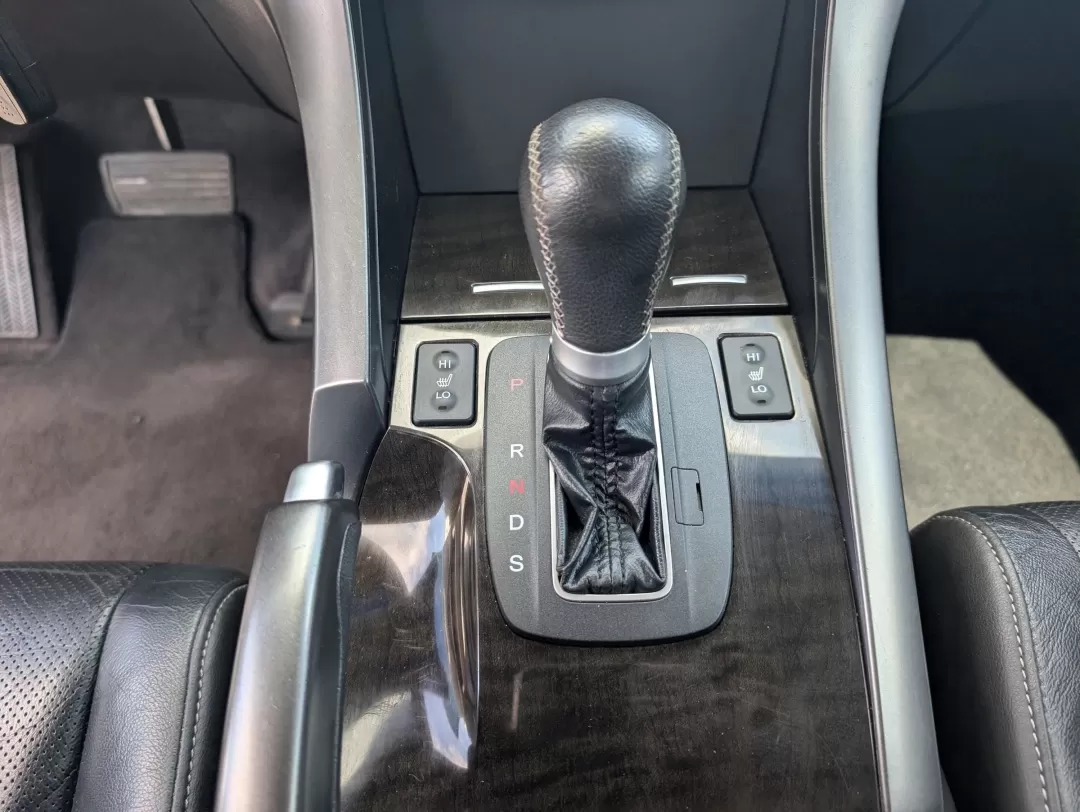 2013 Acura TSX (JH4CU2F4XDC) with an Other engine, located at 3959 U.S. 80 W, Phenix City, AL, 36870, (334) 297-4885, 32.469296, -85.135185 - Elevate your daily commute and weekend adventures with the 2013 Acura TSX, a stylish sedan that perfectly blends luxury, performance, and practicality. Whether you're navigating the busy streets of Phenix City or cruising along U.S. 80, this vehicle is designed for those who appreciate the finer thi - Photo#14