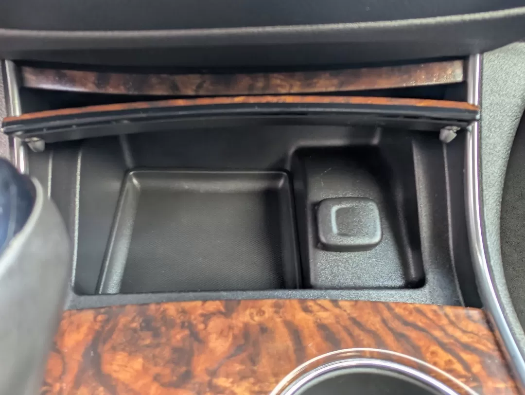 2014 /Jet Black Chevrolet Impala LT (2G1125S36E9) with an Other engine, located at 3959 U.S. 80 W, Phenix City, AL, 36870, (334) 297-4885, 32.469296, -85.135185 - Experience the perfect blend of comfort, style, and performance with this outstanding 2014 Chevrolet Impala LT, available at Gils Auto in Phenix City, AL. Whether you're commuting to work, running errands, or planning a weekend getaway, this sedan is tailored to enhance every journey. With its sleek - Photo#15