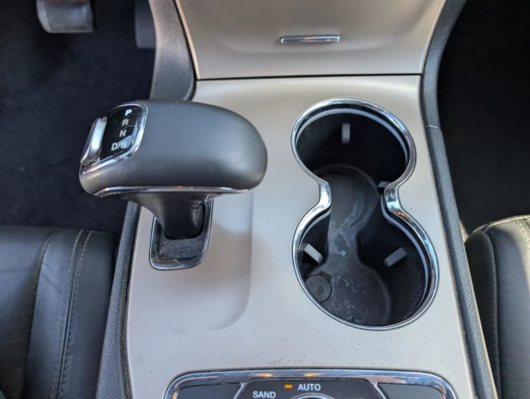 2014 /Black Jeep Grand Cherokee Limited (1C4RJFBG7EC) with an Other engine, located at 804 22nd Ave, Phenix City, AL, 36870, (334) 297-1860, 32.484749, -85.024475 - **Adventure Awaits: 2014 Jeep Grand Cherokee Limited at Gils Auto - Phenix City #2**<br /> <br /> Are you ready to elevate your driving experience? Picture yourself navigating the stunning landscapes of Phenix City, AL, in a vehicle that combines luxury, capability, and comfort. The 2014 Jeep Grand - Photo#13