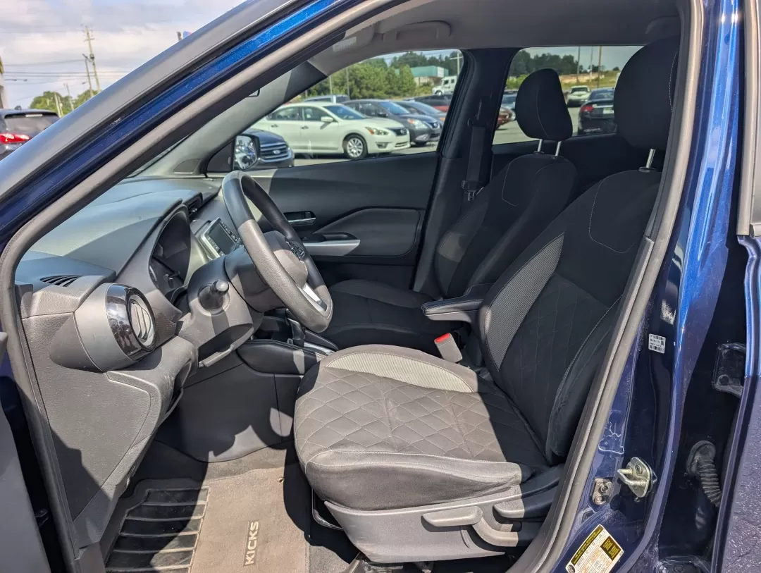 2020 /Charcoal Nissan Kicks SV (3N1CP5CV4LL) with an Other engine, located at 3959 U.S. 80 W, Phenix City, AL, 36870, (334) 297-4885, 32.469296, -85.135185 - 2020 Nissan Kicks SV - Photo#9