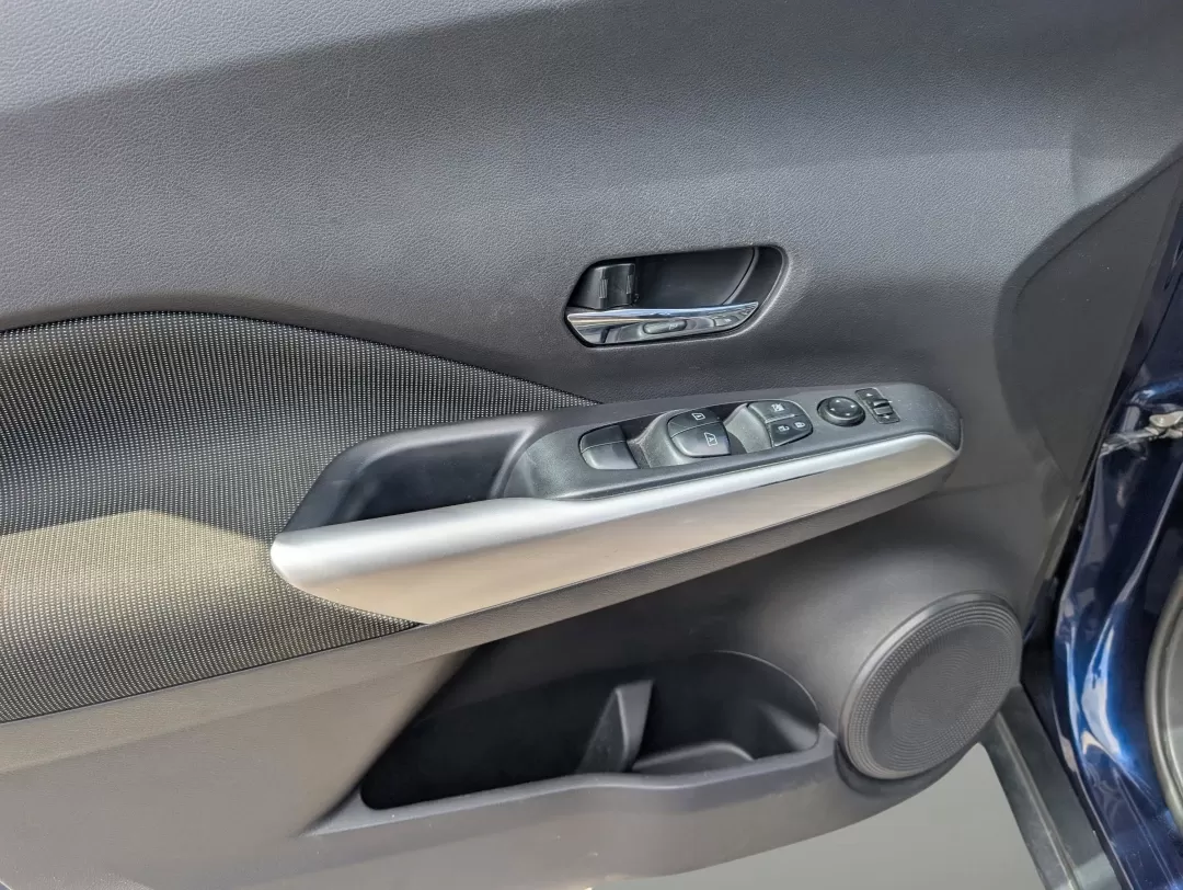 2020 /Charcoal Nissan Kicks SV (3N1CP5CV4LL) with an Other engine, located at 3959 U.S. 80 W, Phenix City, AL, 36870, (334) 297-4885, 32.469296, -85.135185 - **Discover the Freedom of the Open Road with the 2020 Nissan Kicks SV at Gils Auto!**<br /> <br /> Are you ready to elevate your driving experience? Whether you're commuting to work, managing your growing family, or planning your next weekend adventure, the 2020 Nissan Kicks SV is the perfect compan - Photo#9