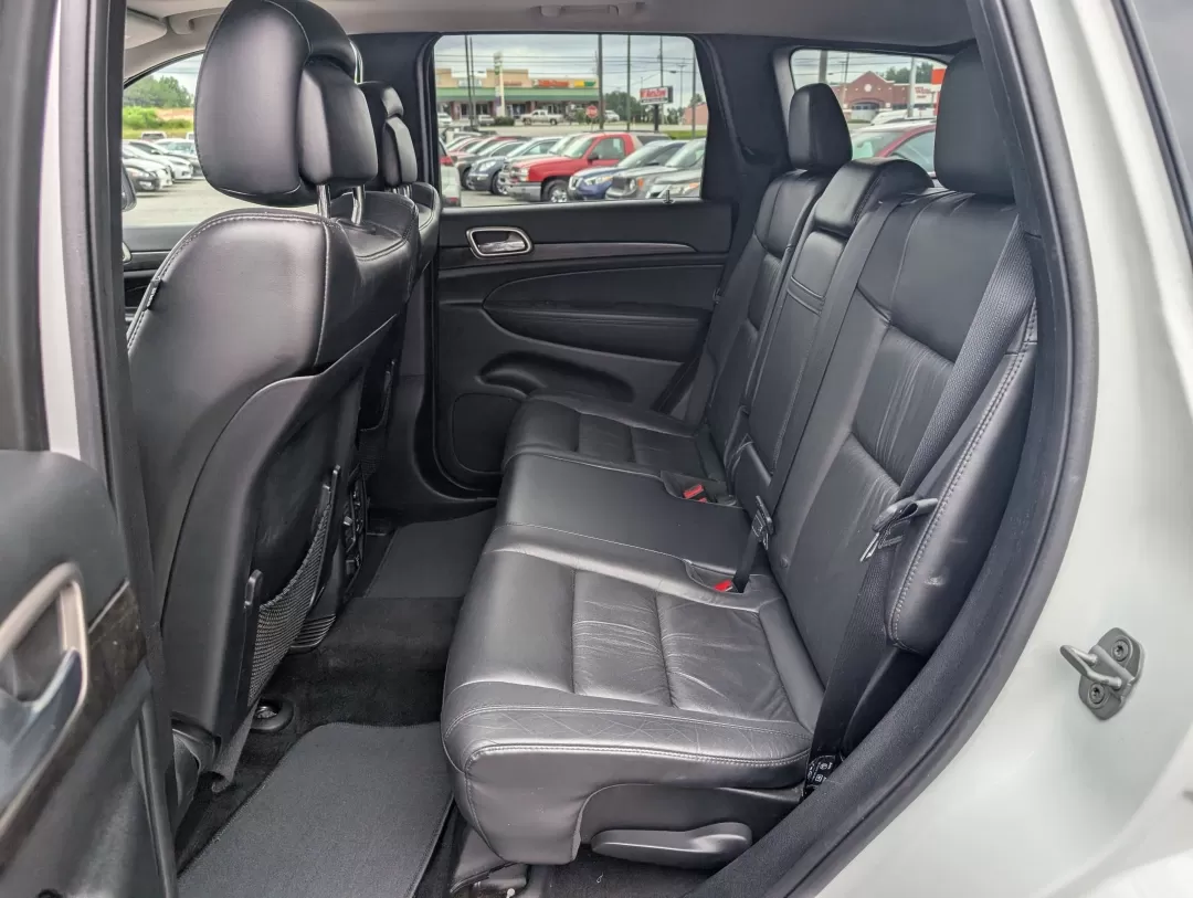 2013 /Black Jeep Grand Cherokee Laredo (1C4RJFAG6DC) with an Other engine, located at 3959 U.S. 80 W, Phenix City, AL, 36870, (334) 297-4885, 32.469296, -85.135185 - **Experience Adventure with the 2013 Jeep Grand Cherokee Laredo at Gils Auto!**<br /> <br /> Are you ready to elevate your adventures with a vehicle that can handle everything life throws your way? Look no further than the 2013 Jeep Grand Cherokee Laredo, available now at Gils Auto in Phenix City, A - Photo#10