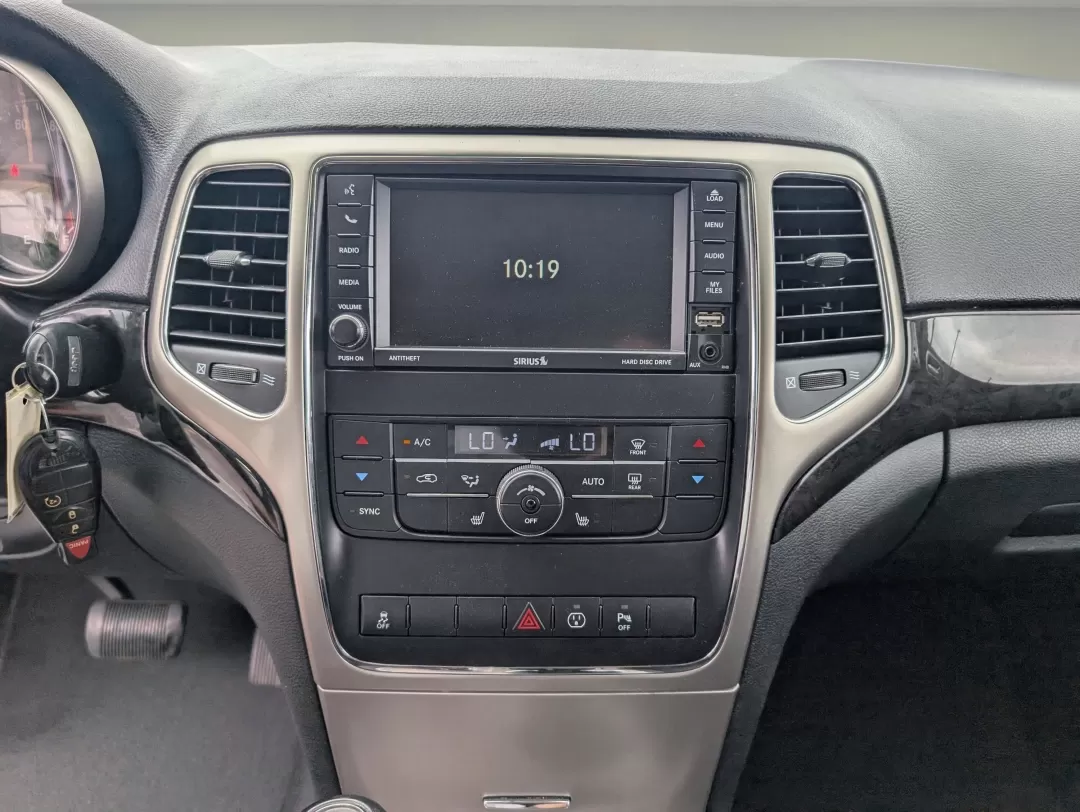 2013 /Black Jeep Grand Cherokee Laredo (1C4RJFAG6DC) with an Other engine, located at 3959 U.S. 80 W, Phenix City, AL, 36870, (334) 297-4885, 32.469296, -85.135185 - **Experience Adventure with the 2013 Jeep Grand Cherokee Laredo at Gils Auto!**<br /> <br /> Are you ready to elevate your adventures with a vehicle that can handle everything life throws your way? Look no further than the 2013 Jeep Grand Cherokee Laredo, available now at Gils Auto in Phenix City, A - Photo#14