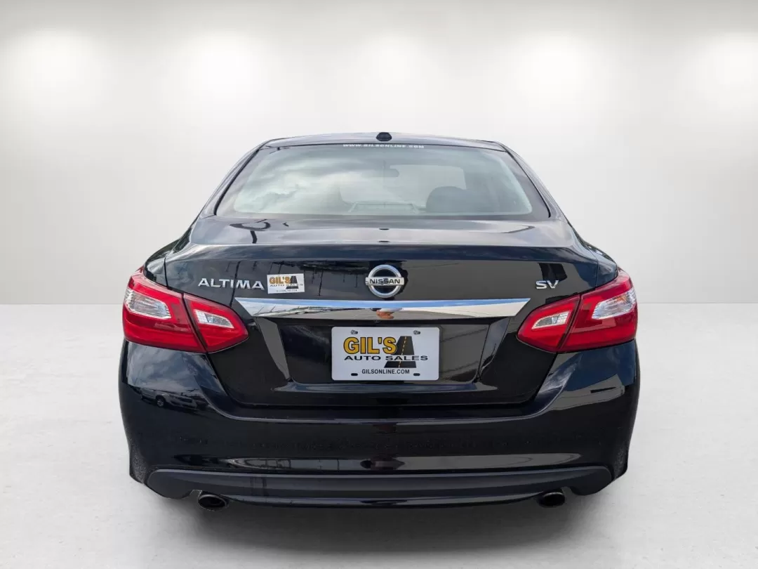 2017 /Charcoal Nissan Altima 2.5 SV (1N4AL3AP0HC) with an Other engine, located at 3959 U.S. 80 W, Phenix City, AL, 36870, (334) 297-4885, 32.469296, -85.135185 - Experience the perfect blend of style, comfort, and reliability with the 2017 Nissan Altima 2.5 SV, ideal for daily commutes, weekend getaways, or family adventures. At Gils Auto, located at 3959 U.S. 80 W, Phenix City, AL 36870, we understand that finding the right car can be a challenge, especiall - Photo#5