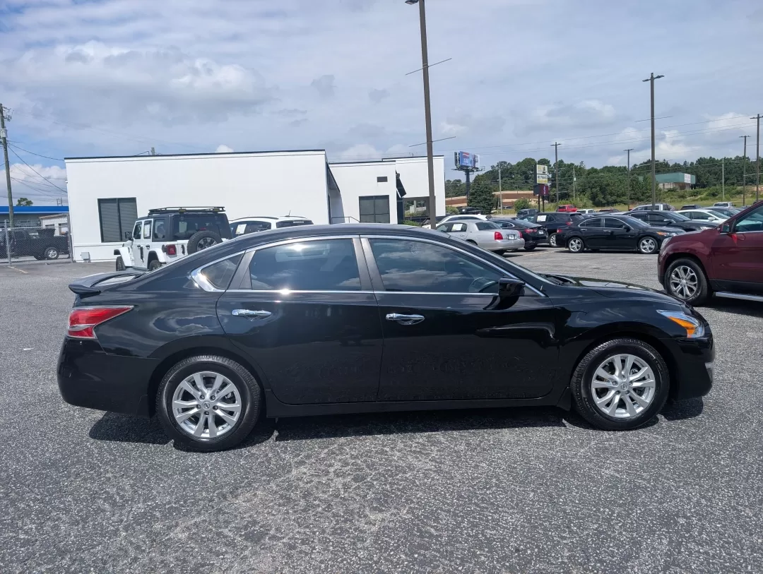2014 /Charcoal Nissan Altima 2.5 S (1N4AL3AP4EC) with an Other engine, located at 3959 U.S. 80 W, Phenix City, AL, 36870, (334) 297-4885, 32.469296, -85.135185 - 2014 Nissan Altima 2.5 S - Photo#3