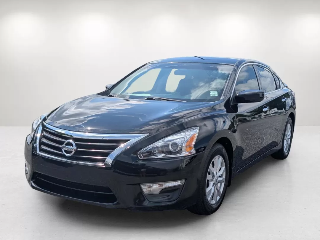 2014 /Charcoal Nissan Altima 2.5 S (1N4AL3AP4EC) with an Other engine, located at 3959 U.S. 80 W, Phenix City, AL, 36870, (334) 297-4885, 32.469296, -85.135185 - **Elevate Your Daily Drive with the 2014 Nissan Altima! Perfect for Commuters and Families Alike!**<br /> <br /> Are you searching for a reliable, stylish vehicle that can seamlessly fit into your busy lifestyle? Look no further than this stunning 2014 Nissan Altima from Gils Auto, located in the he - Photo#1