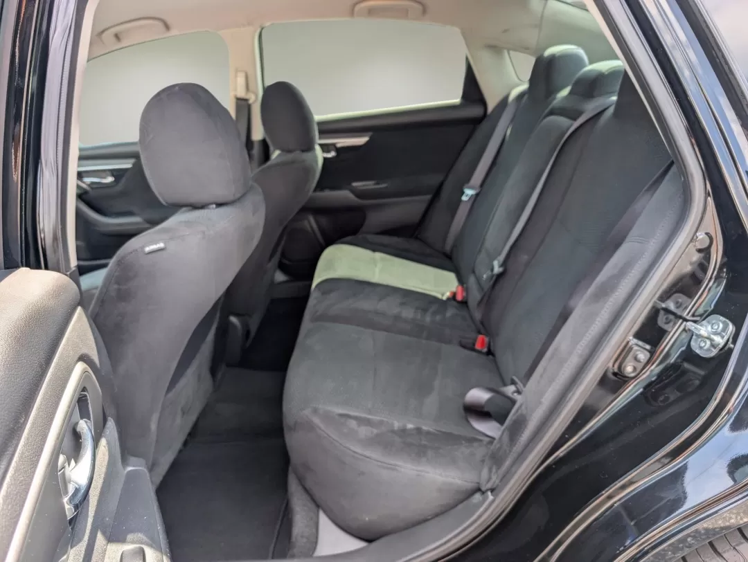 2014 /Charcoal Nissan Altima 2.5 S (1N4AL3AP4EC) with an Other engine, located at 3959 U.S. 80 W, Phenix City, AL, 36870, (334) 297-4885, 32.469296, -85.135185 - **Elevate Your Daily Drive with the 2014 Nissan Altima! Perfect for Commuters and Families Alike!**<br /> <br /> Are you searching for a reliable, stylish vehicle that can seamlessly fit into your busy lifestyle? Look no further than this stunning 2014 Nissan Altima from Gils Auto, located in the he - Photo#11