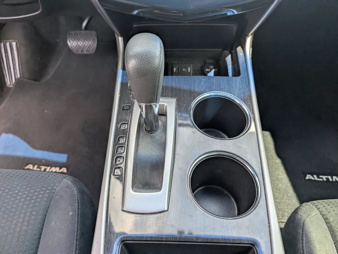 2014 /Charcoal Nissan Altima 2.5 S (1N4AL3AP4EC) with an Other engine, located at 3959 U.S. 80 W, Phenix City, AL, 36870, (334) 297-4885, 32.469296, -85.135185 - **Elevate Your Daily Drive with the 2014 Nissan Altima! Perfect for Commuters and Families Alike!**<br /> <br /> Are you searching for a reliable, stylish vehicle that can seamlessly fit into your busy lifestyle? Look no further than this stunning 2014 Nissan Altima from Gils Auto, located in the he - Photo#14