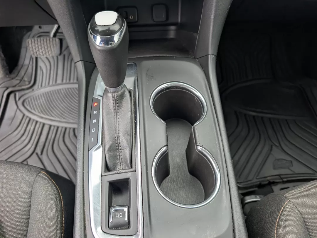 2018 /Jet Black Chevrolet Equinox LT (3GNAXJEV6JS) with an Other engine, located at 3959 U.S. 80 W, Phenix City, AL, 36870, (334) 297-4885, 32.469296, -85.135185 - Are you ready to elevate your daily drive and embark on new adventures? Discover the perfect blend of comfort, technology, and reliability with this 2018 Chevrolet Equinox LT, ideal for families, commuters, and weekend explorers alike. At Gils Auto in Phenix City, AL, we offer an incredible opportun - Photo#13
