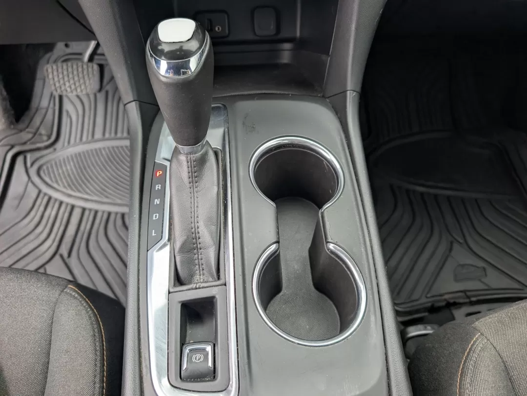 2018 /Jet Black Chevrolet Equinox LT (3GNAXJEV6JS) with an Other engine, located at 1430 Gateway Drive, Opelika, AL, 36801, (334) 239-0944, 32.637871, -85.409790 - Are you ready to elevate your daily drive and embark on new adventures? Discover the perfect blend of comfort, technology, and reliability with this 2018 Chevrolet Equinox LT, ideal for families, commuters, and weekend explorers alike. At Gils Auto in Phenix City, AL, we offer an incredible opportun - Photo#13