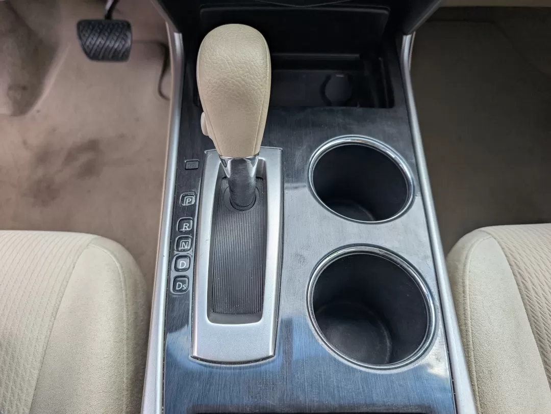 2013 /Beige Nissan Altima 2.5 S (1N4AL3AP2DC) with an Other engine, located at 3959 U.S. 80 W, Phenix City, AL, 36870, (334) 297-4885, 32.469296, -85.135185 - Experience the freedom of the open road with the 2013 Nissan Altima 2.5 S, the perfect sedan for your daily commute or weekend getaways. This stylish and efficient vehicle is ideal for budget-conscious buyers and growing families alike, providing comfort and reliability without breaking the bank. At - Photo#13