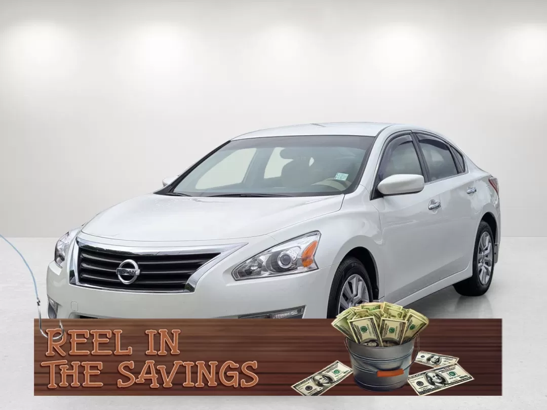 2013 /Beige Nissan Altima 2.5 S (1N4AL3AP2DC) with an Other engine, located at 3959 U.S. 80 W, Phenix City, AL, 36870, (334) 297-4885, 32.469296, -85.135185 - Experience the freedom of the open road with the 2013 Nissan Altima 2.5 S, the perfect sedan for your daily commute or weekend getaways. This stylish and efficient vehicle is ideal for budget-conscious buyers and growing families alike, providing comfort and reliability without breaking the bank. At - Photo#0
