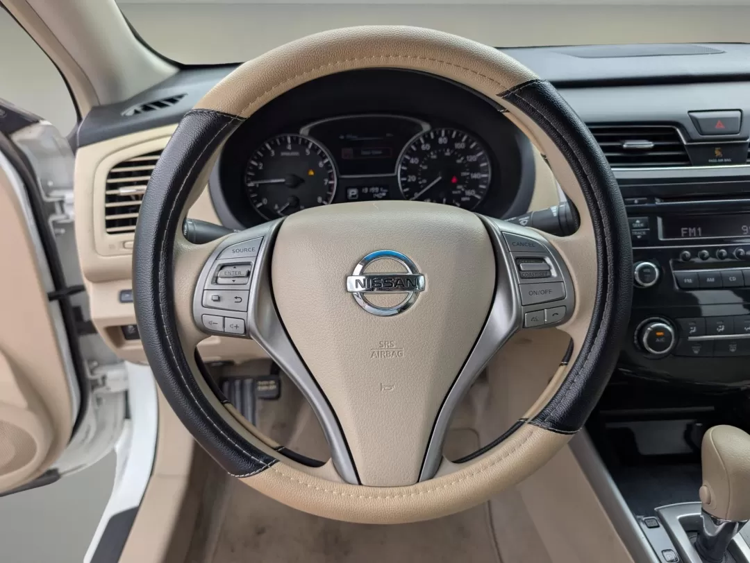 2013 /Beige Nissan Altima 2.5 S (1N4AL3AP2DC) with an Other engine, located at 3959 U.S. 80 W, Phenix City, AL, 36870, (334) 297-4885, 32.469296, -85.135185 - Experience the freedom of the open road with the 2013 Nissan Altima 2.5 S, the perfect sedan for your daily commute or weekend getaways. This stylish and efficient vehicle is ideal for budget-conscious buyers and growing families alike, providing comfort and reliability without breaking the bank. At - Photo#16