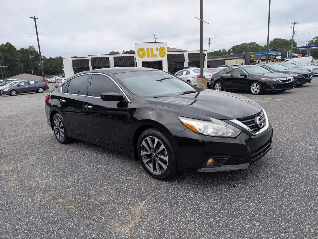 2016 /Charcoal Nissan Altima 2.5 SV (1N4AL3AP2GC) with an Other engine, located at 3959 U.S. 80 W, Phenix City, AL, 36870, (334) 297-4885, 32.469296, -85.135185 - Looking for a reliable and stylish sedan that fits seamlessly into your busy lifestyle? Look no further than this stunning 2016 Nissan Altima 2.5 SV, perfect for daily commutes, family outings, or weekend getaways. With its sleek Super Black exterior and comfortable charcoal cloth interior, this veh - Photo#2