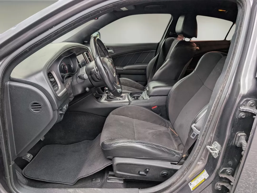 2020 /Black Dodge Charger GT (2C3CDXHG3LH) with an Other engine, located at 3959 U.S. 80 W, Phenix City, AL, 36870, (334) 297-4885, 32.469296, -85.135185 - **Experience the Thrill of the Open Road with the 2020 Dodge Charger GT at Gils Auto in Phenix City, AL!**<br /> <br /> Are you ready to elevate your driving lifestyle? The 2020 Dodge Charger GT is the perfect choice for those who crave excitement on the road, whether you're a commuter navigating Ph - Photo#10