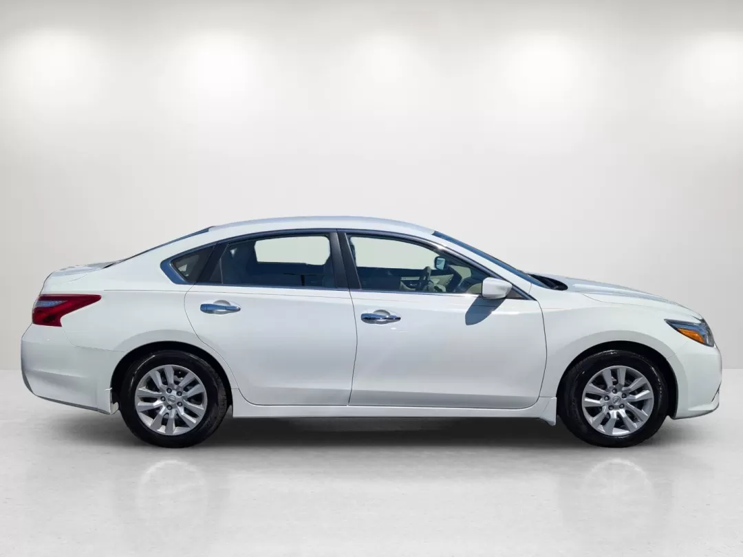 2017 /Beige Nissan Altima 2.5 S (1N4AL3AP5HC) with an Other engine, located at 7000 Northlake Connector, Columbus, GA, 31904, (706) 987-8085, 32.524975, -84.978134 - **Discover the Perfect Family Sedan at Gils Auto - Columbus #2!**<br /> <br /> Are you looking for a reliable and stylish vehicle that fits your busy lifestyle? Whether you're commuting to work, shuttling the kids to school, or planning a weekend getaway, the 2017 Nissan Altima 2.5 S is the perfect - Photo#3
