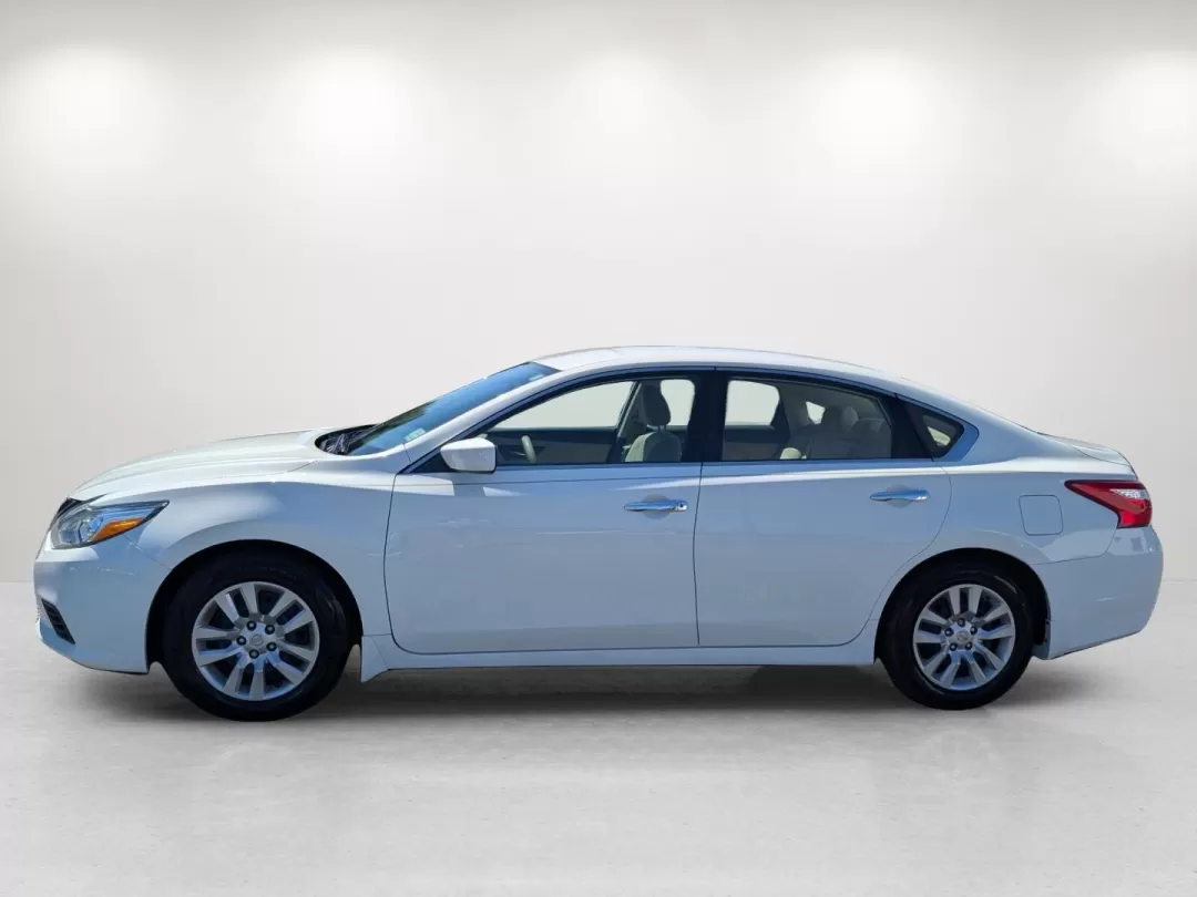 2017 /Beige Nissan Altima 2.5 S (1N4AL3AP5HC) with an Other engine, located at 7000 Northlake Connector, Columbus, GA, 31904, (706) 987-8085, 32.524975, -84.978134 - **Discover the Perfect Family Sedan at Gils Auto - Columbus #2!**<br /> <br /> Are you looking for a reliable and stylish vehicle that fits your busy lifestyle? Whether you're commuting to work, shuttling the kids to school, or planning a weekend getaway, the 2017 Nissan Altima 2.5 S is the perfect - Photo#7