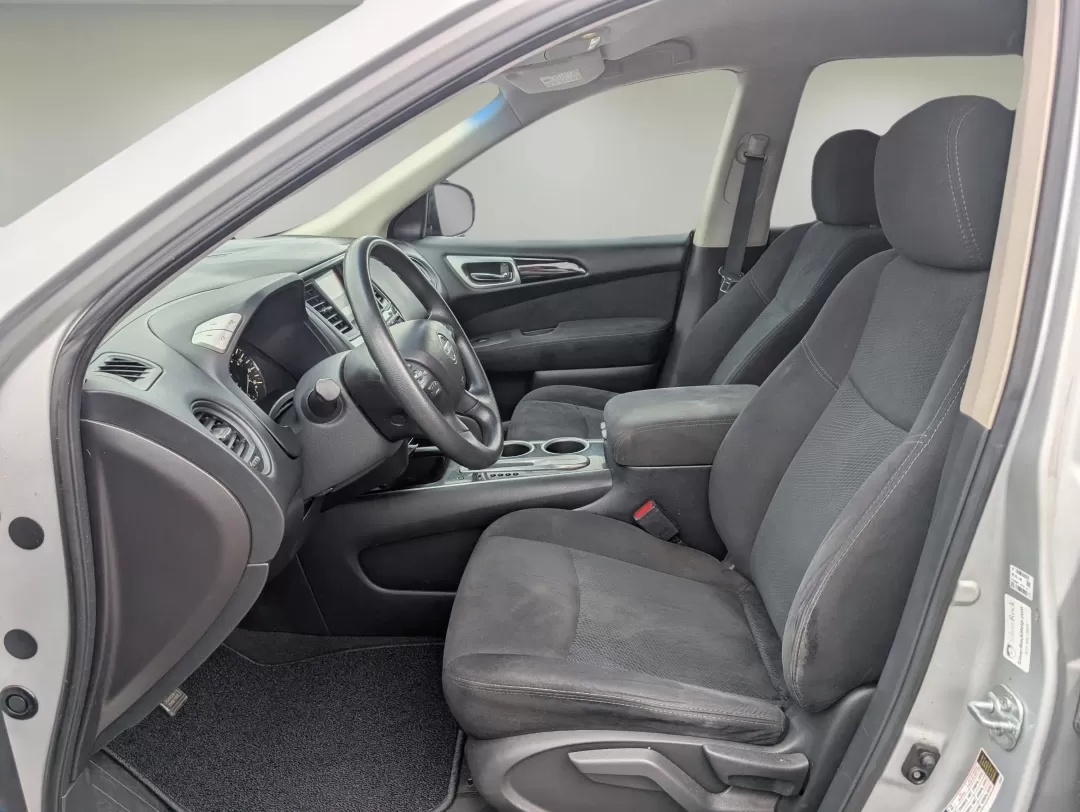 2016 Nissan Pathfinder S (5N1AR2MN0GC) with an Other engine, located at 5115 14th Ave., Columbus, GA, 31904, (706) 323-0345, 32.511494, -84.971046 - **Discover an Adventure with the 2016 Nissan Pathfinder S The Ideal Family SUV!**<br /> <br /> Are you searching for a reliable and spacious SUV that can seamlessly accommodate your family's lifestyle? Look no further than the 2016 Nissan Pathfinder S, now available at Gils Auto in Phenix City, AL. - Photo#9