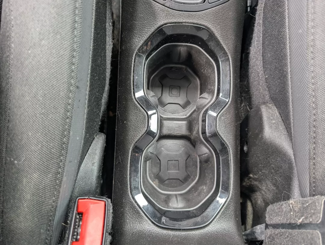 2017 /Black Jeep Renegade Altitude (ZACCJABB4HP) with an Other engine, located at 3959 U.S. 80 W, Phenix City, AL, 36870, (334) 297-4885, 32.469296, -85.135185 - Are you searching for the perfect vehicle for your next adventure or daily commute? Look no further! Gils Auto in Phenix City, AL, has just what you need with this stunning 2017 Jeep Renegade Altitude. With a versatile design and plenty of tech features, this crossover is ideal for both weekend geta - Photo#12