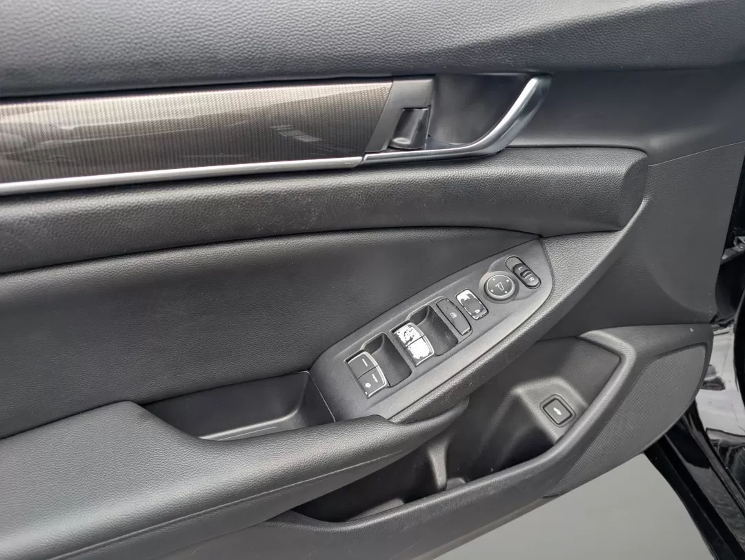 2022 Honda Accord Sedan Sport SE (1HGCV1F44NA) with an Other engine, located at 3959 U.S. 80 W, Phenix City, AL, 36870, (334) 297-4885, 32.469296, -85.135185 - Upgrade your commuting experience and embrace the road with this stylish 2022 Honda Accord Sedan, available now at Gils Auto in Phenix City, AL. Positioned perfectly for those looking for reliability and versatility, this vehicle is not just a car; it's a lifestyle choice. Whether you're gearing up - Photo#8