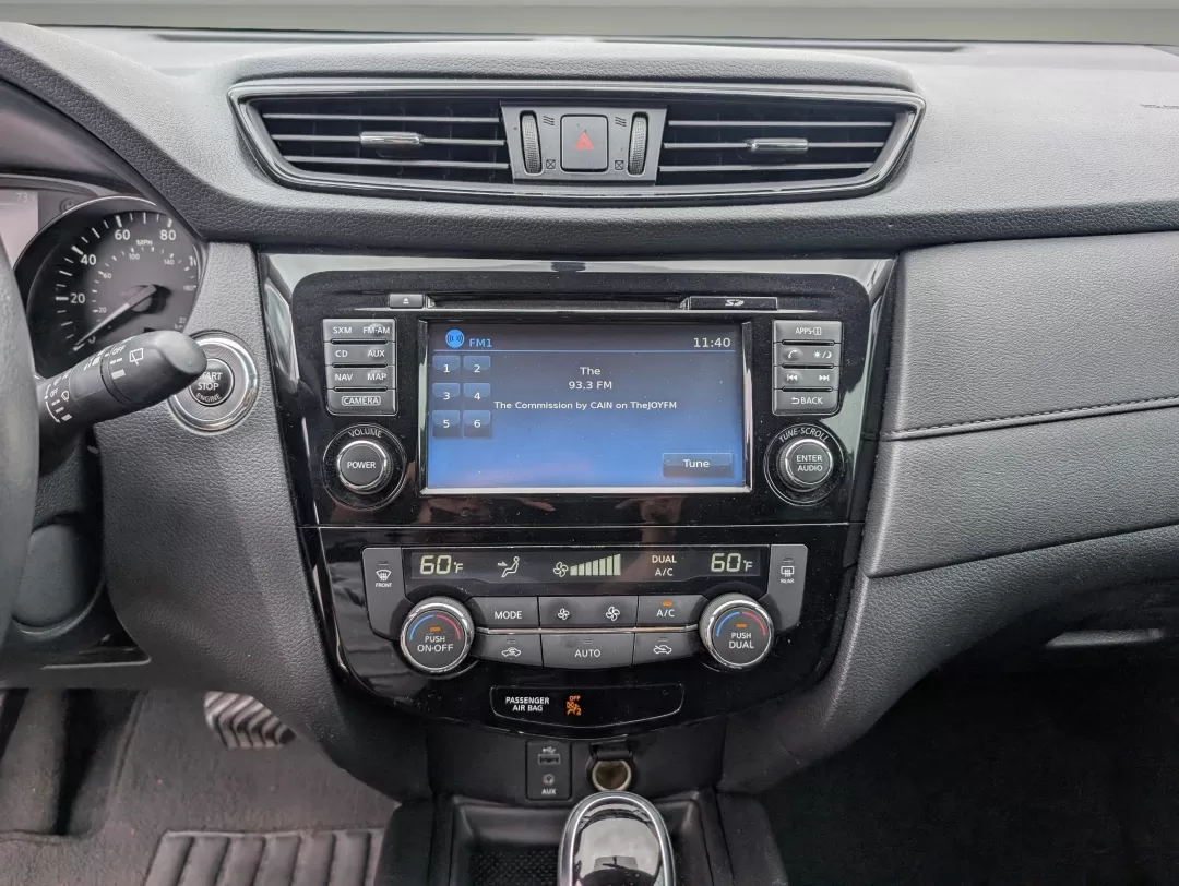 2017 /Charcoal Nissan Rogue SV (KNMAT2MT0HP) with an Other engine, located at 3959 U.S. 80 W, Phenix City, AL, 36870, (334) 297-4885, 32.469296, -85.135185 - Discover your next adventure with the 2017 Nissan Rogue SV, now available at Gils Auto in Phenix City, AL! Whether you're commuting to work, taking the kids to school, or embarking on weekend getaways, this SUV seamlessly combines style, comfort, and practicality. This vehicle is perfect for growing - Photo#14