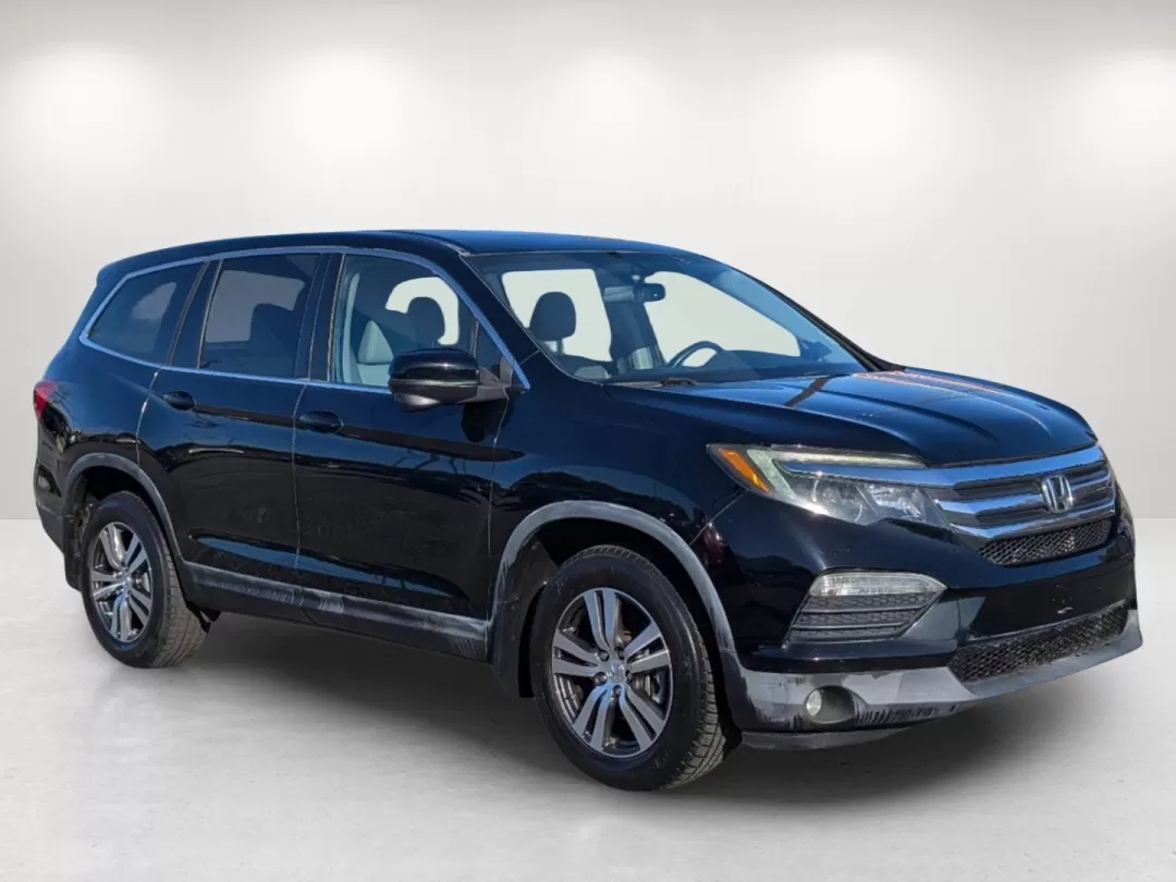 2017 Honda Pilot EX-L (5FNYF5H50HB) with an Other engine, located at 3959 U.S. 80 W, Phenix City, AL, 36870, (334) 297-4885, 32.469296, -85.135185 - Discover the perfect blend of comfort and versatility with the 2017 Honda Pilot EX-L, now available at Gils Auto in Phenix City, AL. Whether you're carting around a growing family, embarking on spontaneous weekend getaways, or navigating long commutes, this spacious SUV is designed for an active lif - Photo#2
