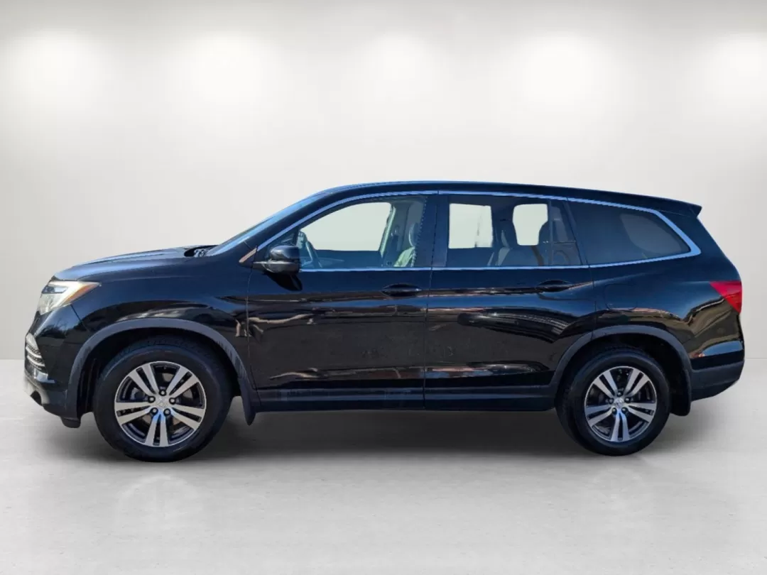 2017 Honda Pilot EX-L (5FNYF5H50HB) with an Other engine, located at 3959 U.S. 80 W, Phenix City, AL, 36870, (334) 297-4885, 32.469296, -85.135185 - Discover the perfect blend of comfort and versatility with the 2017 Honda Pilot EX-L, now available at Gils Auto in Phenix City, AL. Whether you're carting around a growing family, embarking on spontaneous weekend getaways, or navigating long commutes, this spacious SUV is designed for an active lif - Photo#7