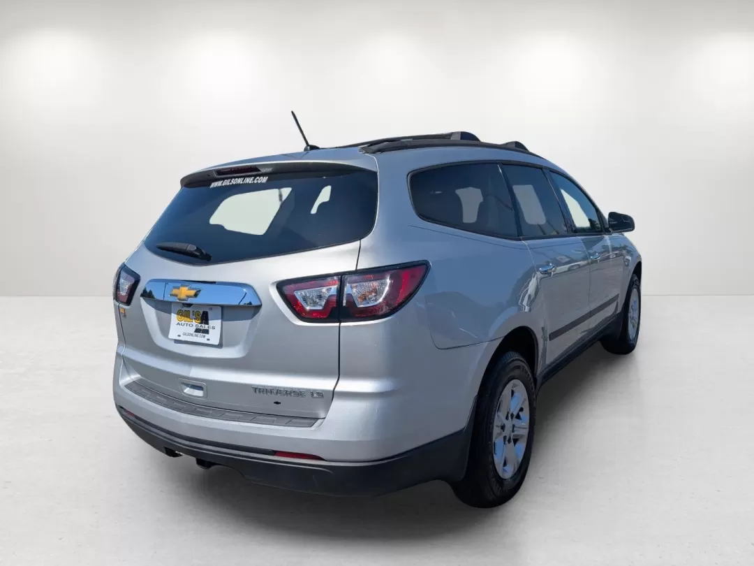 2013 /Dk Titanium/Lt Titanium Chevrolet Traverse LS (1GNKRFED4DJ) with an Other engine, located at 3959 U.S. 80 W, Phenix City, AL, 36870, (334) 297-4885, 32.469296, -85.135185 - Experience the ultimate family adventure with our 2013 Chevrolet Traverse LS, a perfect blend of space, comfort, and reliability that caters to the needs of growing families or those who love to explore! With ample seating for up to eight passengers and a spacious interior, this SUV is ideal for roa - Photo#5
