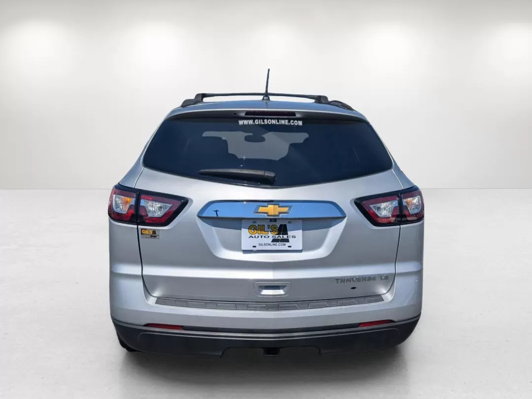 2013 /Dk Titanium/Lt Titanium Chevrolet Traverse LS (1GNKRFED4DJ) with an Other engine, located at 3959 U.S. 80 W, Phenix City, AL, 36870, (334) 297-4885, 32.469296, -85.135185 - Experience the ultimate family adventure with our 2013 Chevrolet Traverse LS, a perfect blend of space, comfort, and reliability that caters to the needs of growing families or those who love to explore! With ample seating for up to eight passengers and a spacious interior, this SUV is ideal for roa - Photo#6