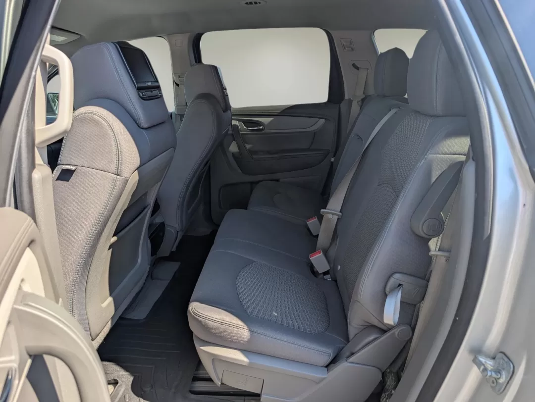 2013 /Dk Titanium/Lt Titanium Chevrolet Traverse LS (1GNKRFED4DJ) with an Other engine, located at 3959 U.S. 80 W, Phenix City, AL, 36870, (334) 297-4885, 32.469296, -85.135185 - Experience the ultimate family adventure with our 2013 Chevrolet Traverse LS, a perfect blend of space, comfort, and reliability that caters to the needs of growing families or those who love to explore! With ample seating for up to eight passengers and a spacious interior, this SUV is ideal for roa - Photo#11