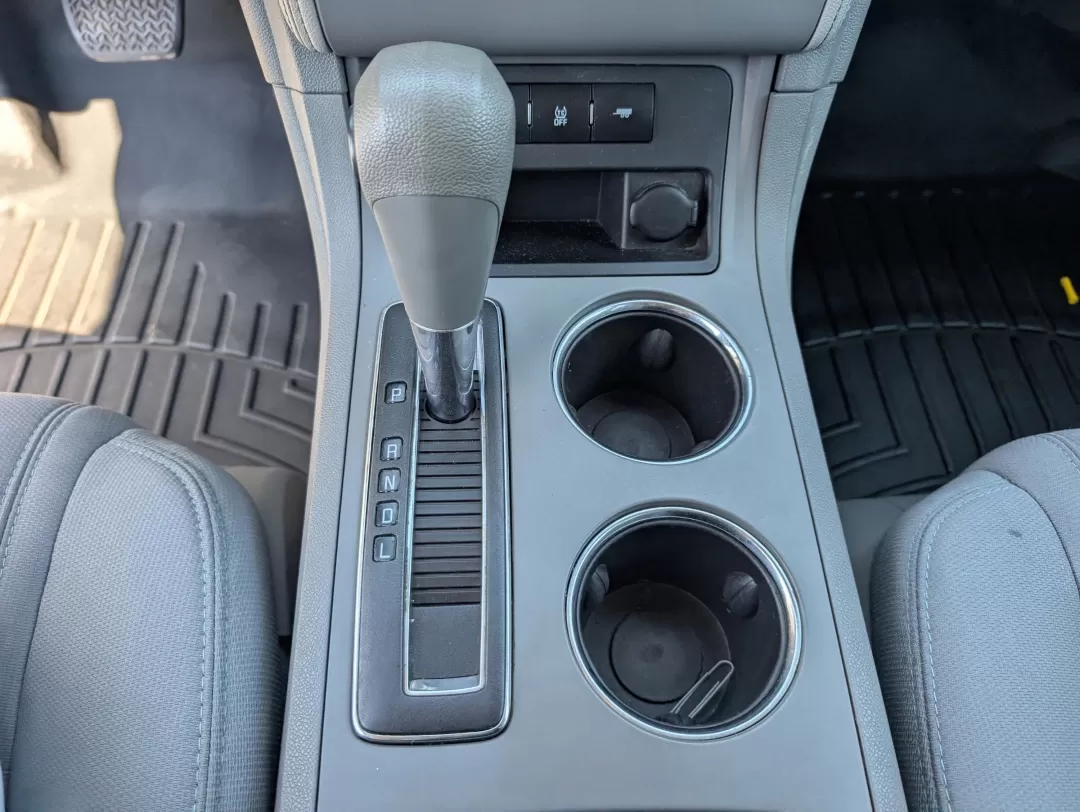 2013 /Dk Titanium/Lt Titanium Chevrolet Traverse LS (1GNKRFED4DJ) with an Other engine, located at 3959 U.S. 80 W, Phenix City, AL, 36870, (334) 297-4885, 32.469296, -85.135185 - Experience the ultimate family adventure with our 2013 Chevrolet Traverse LS, a perfect blend of space, comfort, and reliability that caters to the needs of growing families or those who love to explore! With ample seating for up to eight passengers and a spacious interior, this SUV is ideal for roa - Photo#13