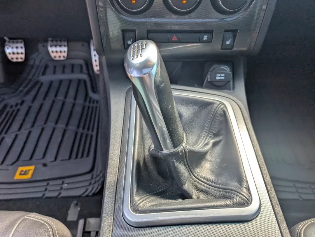 2010 /Dark Slate Gray Dodge Challenger R/T Classic (2B3CJ5DT1AH) with an Other engine, located at 3959 U.S. 80 W, Phenix City, AL, 36870, (334) 297-4885, 32.469296, -85.135185 - **Unleash Your Inner Adventurer with This 2010 Dodge Challenger R/T Classic!**<br /> <br /> Are you ready to experience the thrill of the open road? This 2010 Dodge Challenger R/T Classic is not just a car; it's a lifestyle statement designed for those who crave both performance and style. Whether y - Photo#12