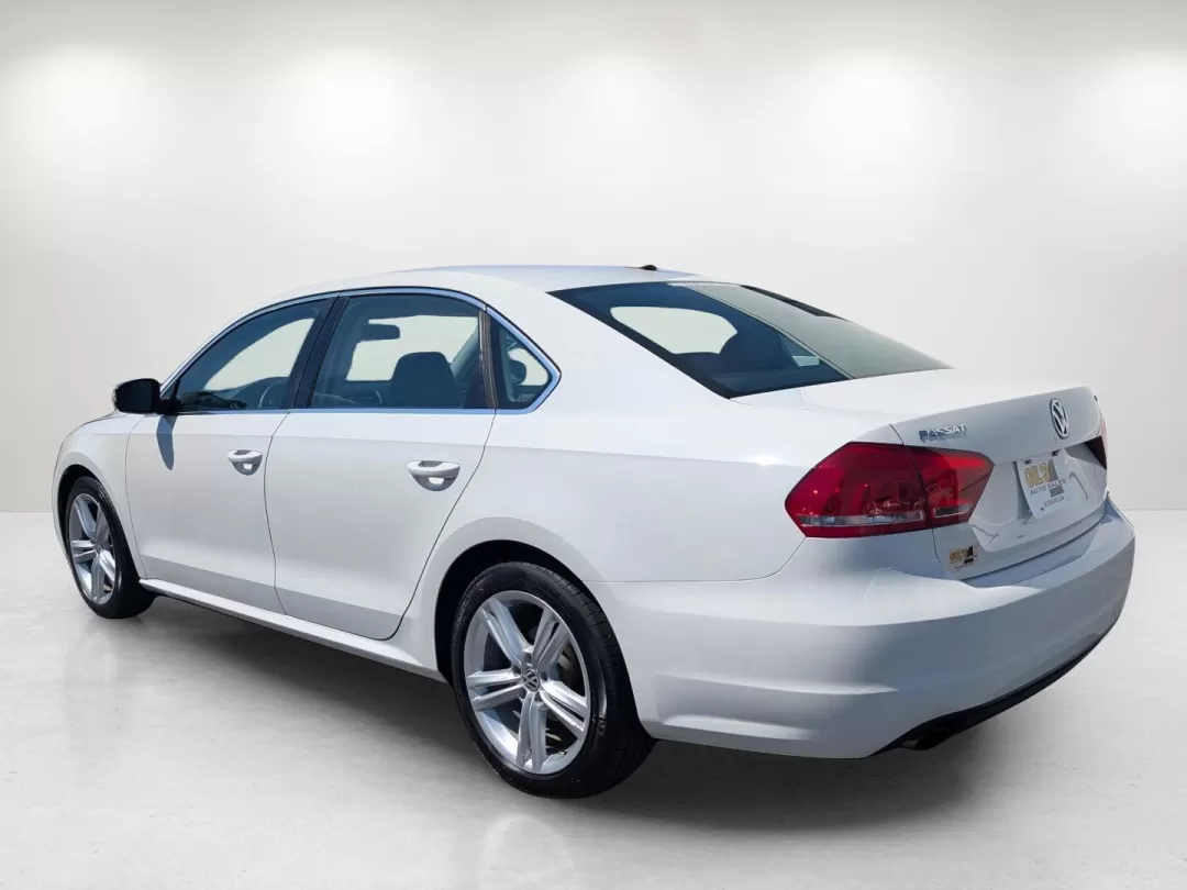 2014 Volkswagen Passat SE w/Sunroof and Nav (1VWBS7A31EC) with an Other engine, located at 3959 U.S. 80 W, Phenix City, AL, 36870, (334) 297-4885, 32.469296, -85.135185 - Are you on the hunt for a reliable commuter sedan that perfectly balances style, comfort, and affordability? Look no further than this 2014 Volkswagen Passat, available now at Gils Auto in Phenix City, AL! This vehicle is not just a means of transportation; it's an invitation to experience the joy o - Photo#7