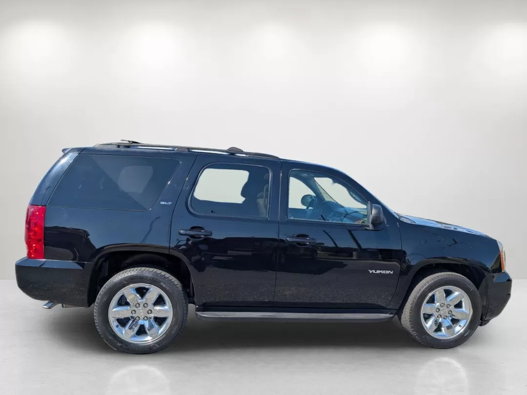 2014 /Light Tan GMC Yukon SLT (1GKS1CE05ER) with an Other engine, located at 3959 U.S. 80 W, Phenix City, AL, 36870, (334) 297-4885, 32.469296, -85.135185 - **Discover the Adventure in a 2014 GMC Yukon SLT at Gils Auto in Phenix City, AL!**<br /> <br /> Are you ready to elevate your family adventures or tackle tough commutes with a vehicle that combines comfort, space, and powerful performance? Look no further than this stunning 2014 GMC Yukon SLT, avai - Photo#4