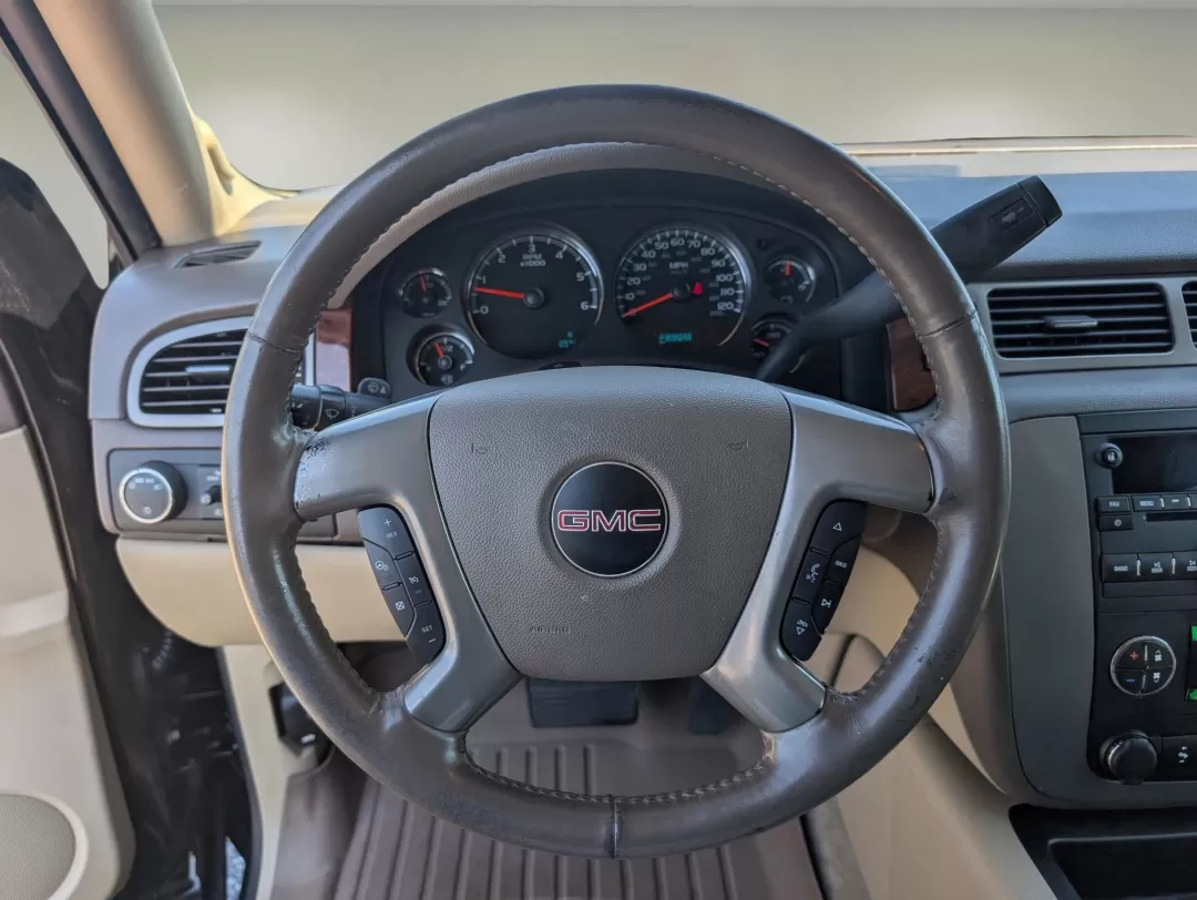 2014 /Light Tan GMC Yukon SLT (1GKS1CE05ER) with an Other engine, located at 3959 U.S. 80 W, Phenix City, AL, 36870, (334) 297-4885, 32.469296, -85.135185 - **Discover the Adventure in a 2014 GMC Yukon SLT at Gils Auto in Phenix City, AL!**<br /> <br /> Are you ready to elevate your family adventures or tackle tough commutes with a vehicle that combines comfort, space, and powerful performance? Look no further than this stunning 2014 GMC Yukon SLT, avai - Photo#16