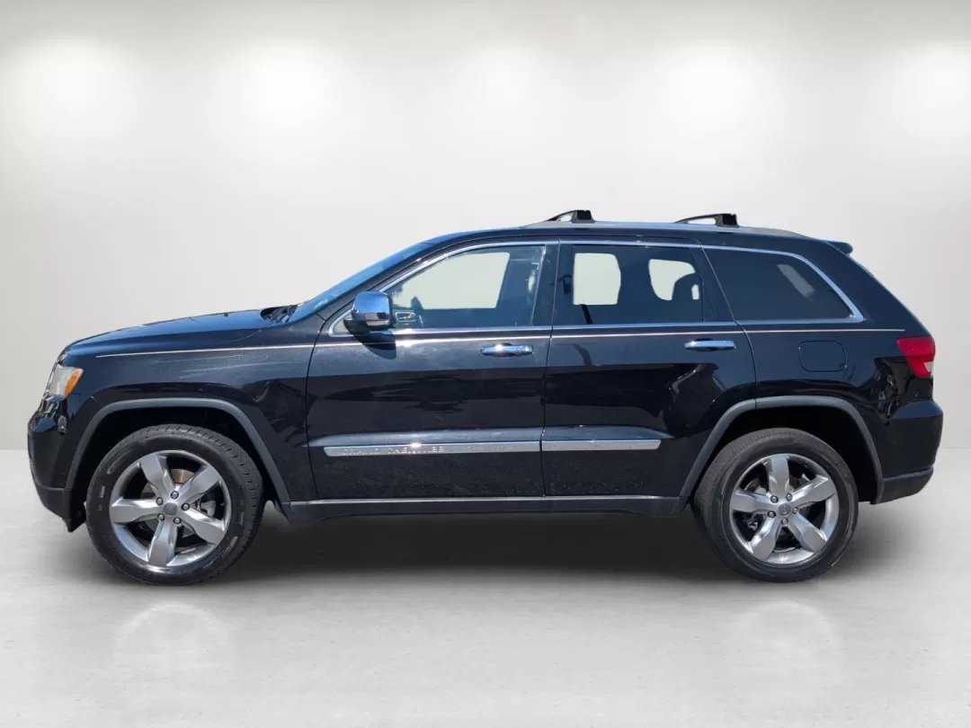 2013 /Black Jeep Grand Cherokee Limited (1C4RJFBG0DC) with an Other engine, located at 3959 U.S. 80 W, Phenix City, AL, 36870, (334) 297-4885, 32.469296, -85.135185 - **Elevate Your Adventures with This 2013 Jeep Grand Cherokee Limited in Phenix City, AL!**<br /> <br /> Are you ready to embark on unforgettable journeys and create lasting family memories? Look no further than this stunning 2013 Jeep Grand Cherokee Limited, now available at Gils Auto in Phenix City - Photo#8