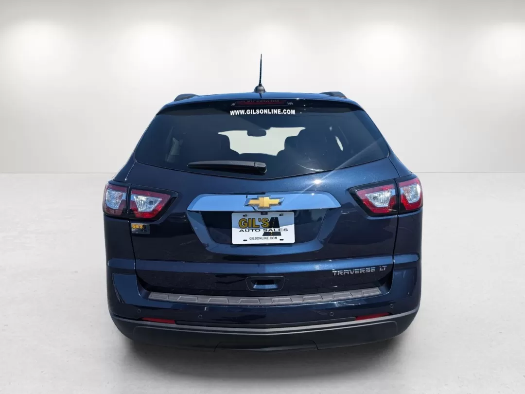 2016 /Dark Titanium/Light Titanium Chevrolet Traverse LT (1GNKRHKD8GJ) with an Other engine, located at 1430 Gateway Drive, Opelika, AL, 36801, (334) 239-0944, 32.637871, -85.409790 - **Explore Life's Adventures with the 2016 Chevrolet Traverse LT at Gils Auto in Phenix City, AL!**<br /> <br /> Are you ready to hit the road with family and friends, or embark on weekend getaways filled with adventure? The 2016 Chevrolet Traverse LT is the perfect SUV for those who crave versatilit - Photo#5